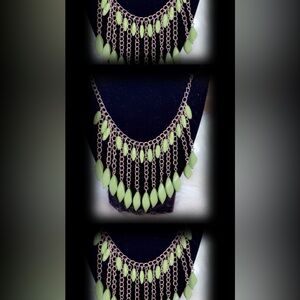 ✨ Gorgeous Mint Green Shimmy Necklace Set! Ready to ship!